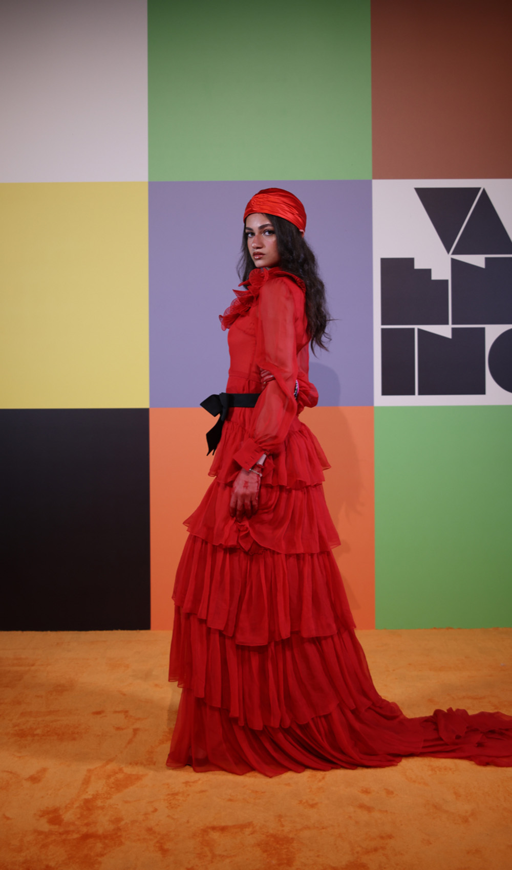 thalia-colab-valentino-6